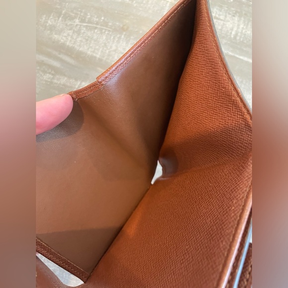 Louis Vuitton Double Snap Compact Wallet - Picture 8 of 8